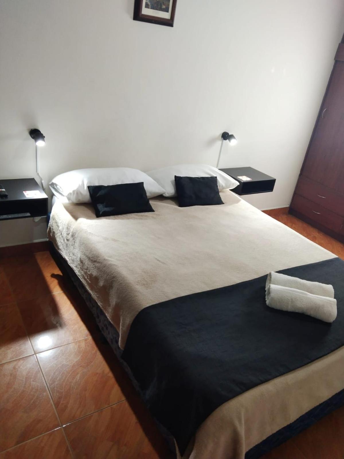 Habitaciones Cerca Al Aeropuerto Centro Y Centro Conecta Embajada Americana Bogotá Esterno foto